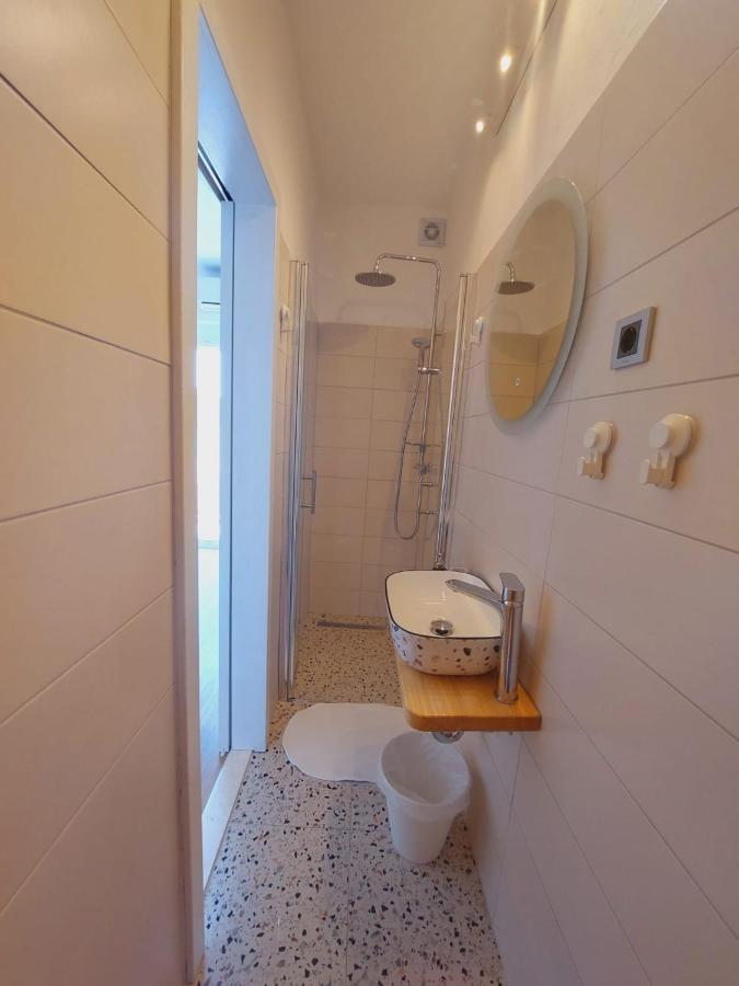 Vinko Rooms Primošten Exterior foto