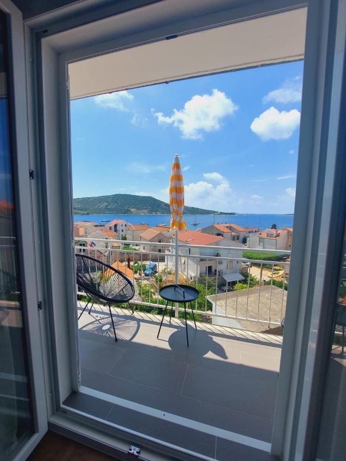 Vinko Rooms Primošten Exterior foto