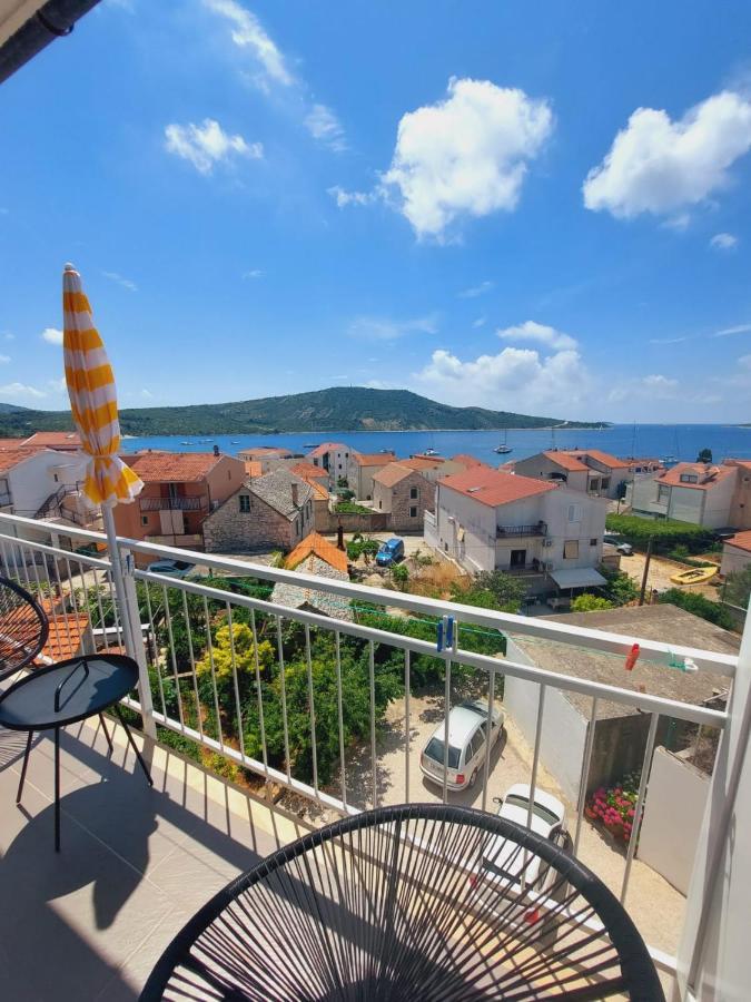 Vinko Rooms Primošten Exterior foto