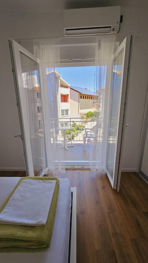 Vinko Rooms Primošten Exterior foto